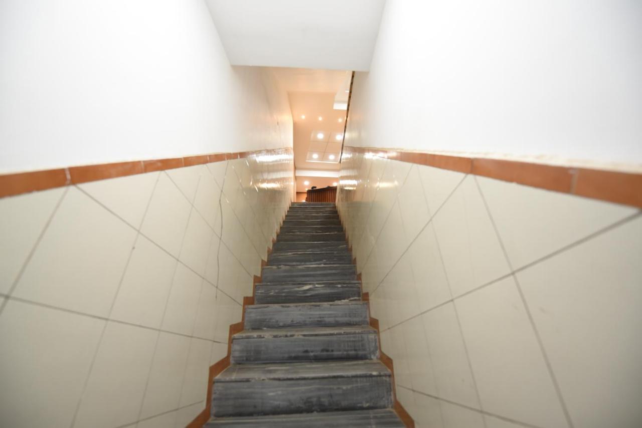 Hotel Mayur Горакпур Екстериор снимка