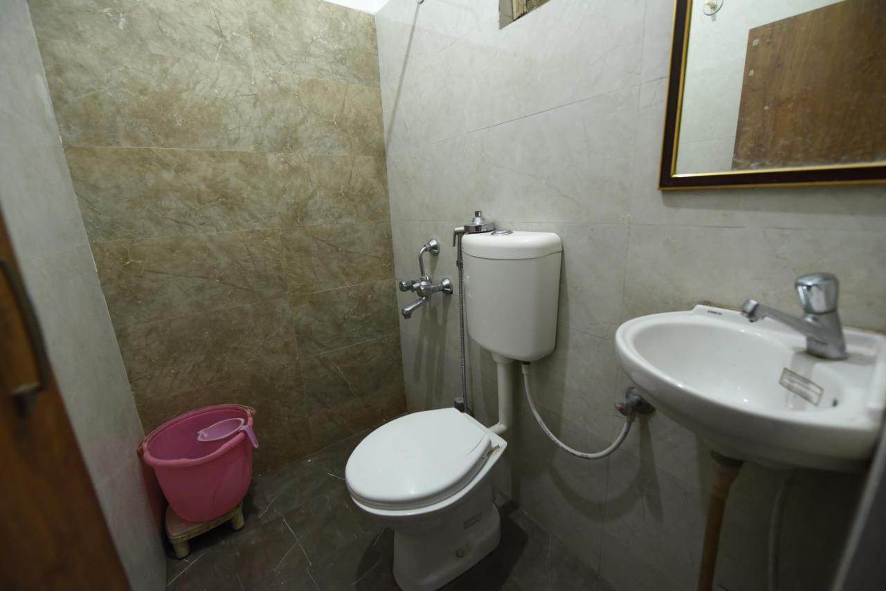 Hotel Mayur Горакпур Екстериор снимка