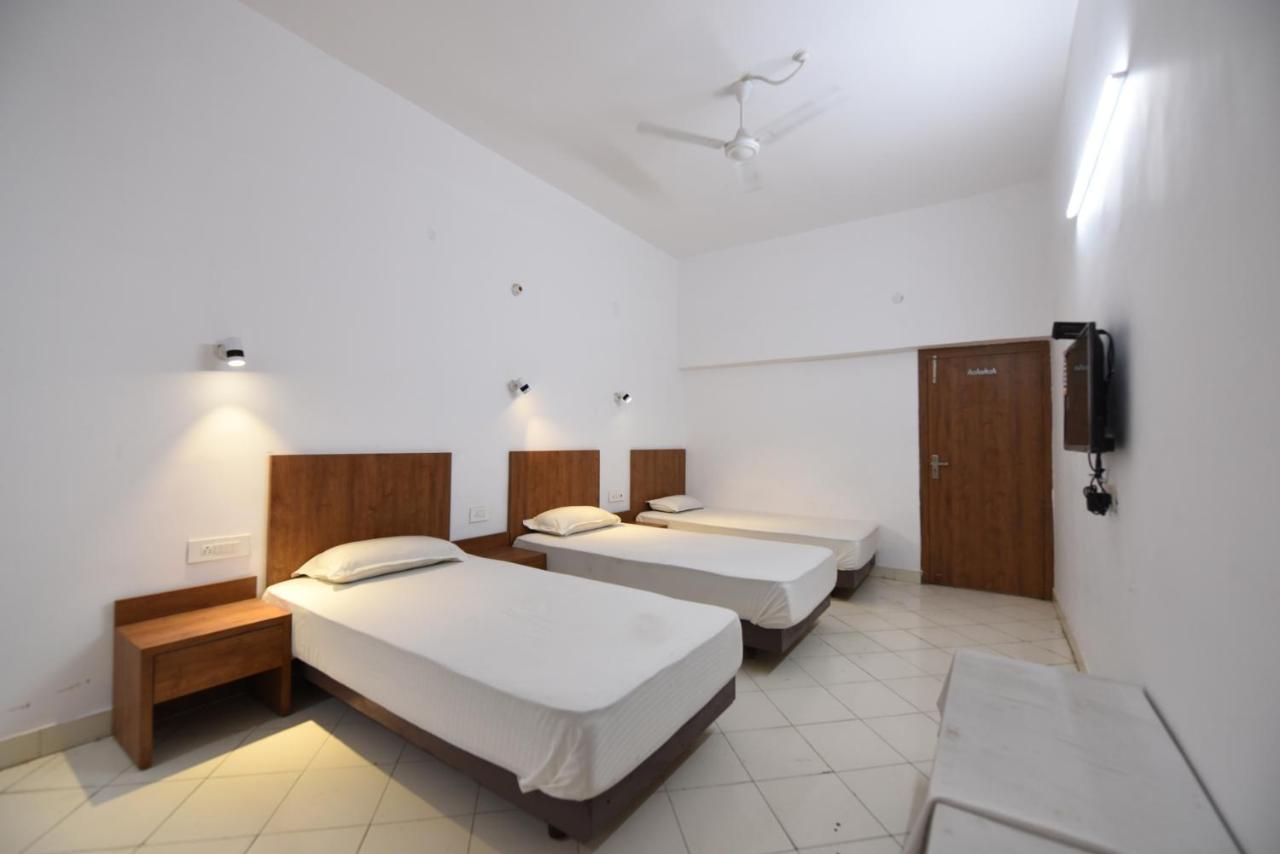 Hotel Mayur Горакпур Екстериор снимка