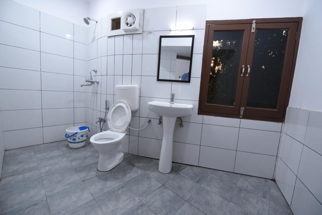 Hotel Mayur Горакпур Екстериор снимка